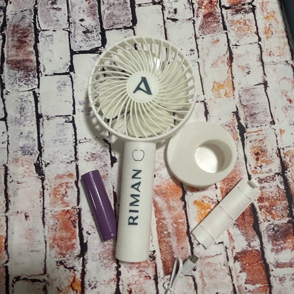 NIB Riman Battery Operated Fan